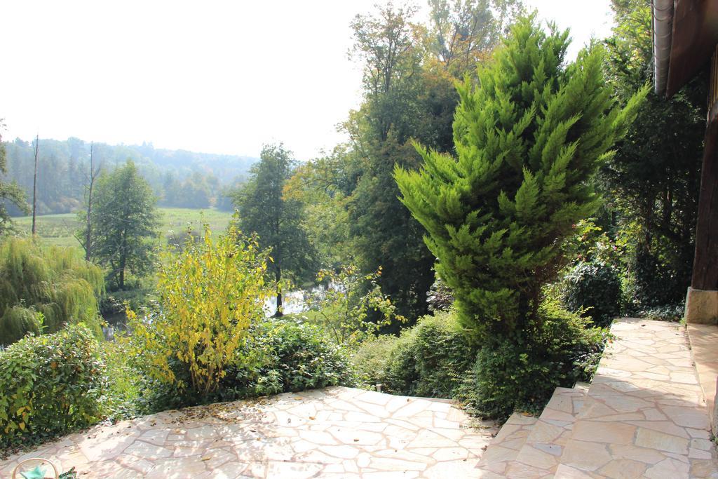 Pre Le Duc Villa Broglie Exterior photo